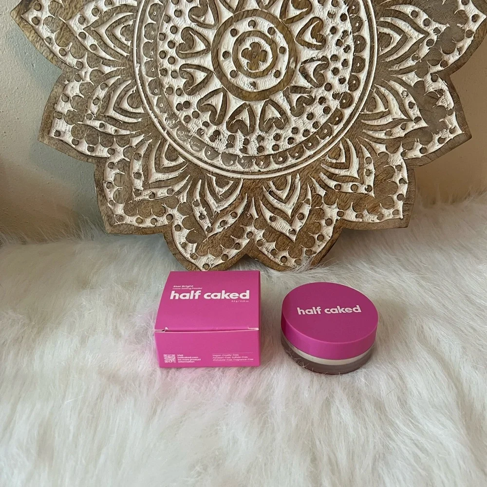 🟩 $8 when bundled NIB Half Caked Translucent Setting Powder - Picture 1 of 5
